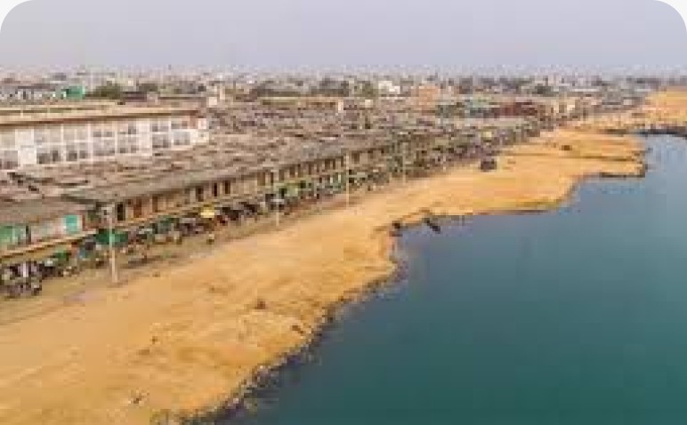 Berge Est de la lagune de Cotonou